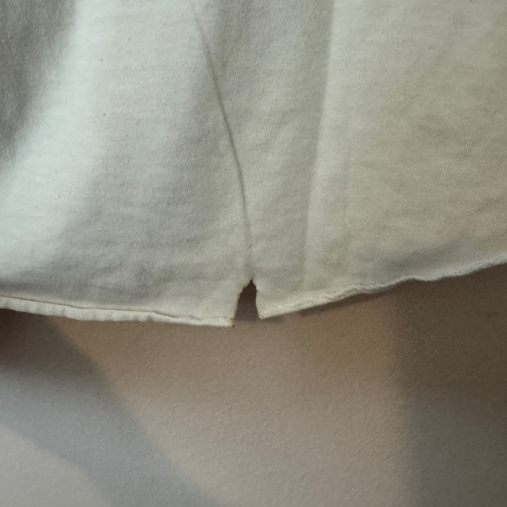 Lost Raglan Baseball Tee - Picture 3 of 3